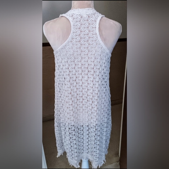 Wallflower~ Crochet Open-Front Fringe Vest – White Neutral Sleeveless Boho Layer - Picture 6 of 11